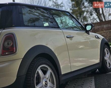 Белый Мини Hatch, объемом двигателя 1.6 л и пробегом 122 тыс. км за 7200 $, фото 13 на Automoto.ua