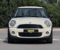 Белый Мини Hatch, объемом двигателя 1.6 л и пробегом 263 тыс. км за 5500 $, фото 1 на Automoto.ua
