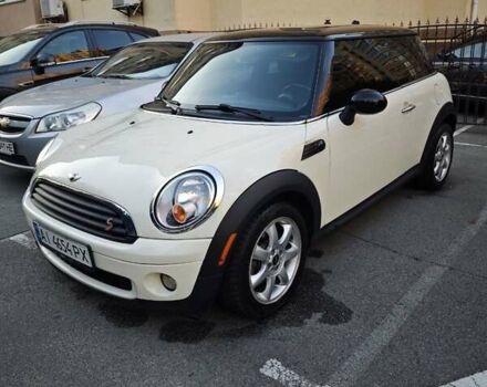 Білий Міні Hatch, об'ємом двигуна 1.6 л та пробігом 151 тис. км за 6500 $, фото 4 на Automoto.ua