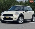 Белый Мини Hatch, объемом двигателя 1.6 л и пробегом 263 тыс. км за 4990 $, фото 1 на Automoto.ua