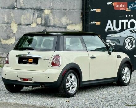Белый Мини Hatch, объемом двигателя 1.6 л и пробегом 131 тыс. км за 8800 $, фото 5 на Automoto.ua