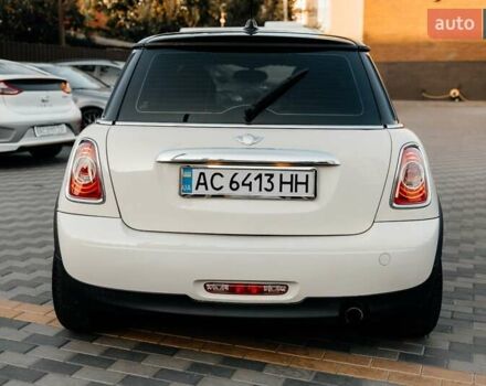 Білий Міні Hatch, об'ємом двигуна 1.6 л та пробігом 243 тис. км за 6500 $, фото 7 на Automoto.ua