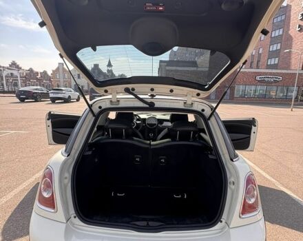 Білий Міні Hatch, об'ємом двигуна 1.6 л та пробігом 176 тис. км за 7300 $, фото 6 на Automoto.ua