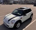 Білий Міні Hatch, об'ємом двигуна 1.6 л та пробігом 176 тис. км за 7300 $, фото 1 на Automoto.ua