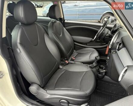 Белый Мини Hatch, объемом двигателя 1.6 л и пробегом 131 тыс. км за 8800 $, фото 8 на Automoto.ua