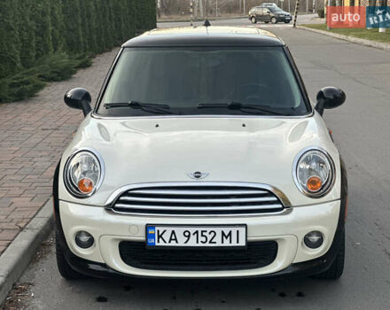 Белый Мини Hatch, объемом двигателя 1.6 л и пробегом 169 тыс. км за 7299 $, фото 5 на Automoto.ua