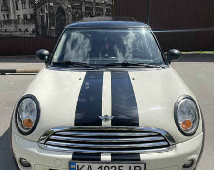 Білий Міні Hatch, об'ємом двигуна 1.6 л та пробігом 109 тис. км за 7600 $, фото 1 на Automoto.ua