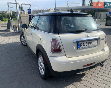 Белый Мини Hatch, объемом двигателя 1.6 л и пробегом 115 тыс. км за 6900 $, фото 4 на Automoto.ua