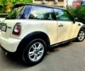 Белый Мини Hatch, объемом двигателя 1.6 л и пробегом 165 тыс. км за 7649 $, фото 4 на Automoto.ua
