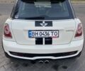 Белый Мини Hatch, объемом двигателя 1.6 л и пробегом 125 тыс. км за 10000 $, фото 1 на Automoto.ua