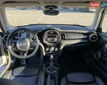 Белый Мини Hatch, объемом двигателя 2 л и пробегом 171 тыс. км за 10800 $, фото 18 на Automoto.ua