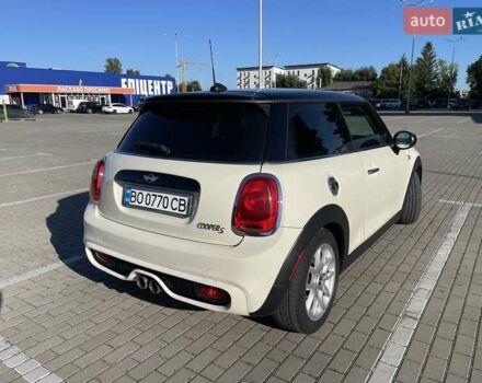 Белый Мини Hatch, объемом двигателя 2 л и пробегом 171 тыс. км за 10800 $, фото 4 на Automoto.ua