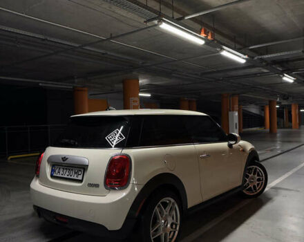 Белый Мини Hatch, объемом двигателя 1.5 л и пробегом 125 тыс. км за 12800 $, фото 19 на Automoto.ua