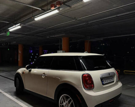 Белый Мини Hatch, объемом двигателя 1.5 л и пробегом 125 тыс. км за 12800 $, фото 15 на Automoto.ua