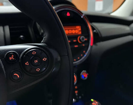 Белый Мини Hatch, объемом двигателя 1.5 л и пробегом 125 тыс. км за 12800 $, фото 33 на Automoto.ua