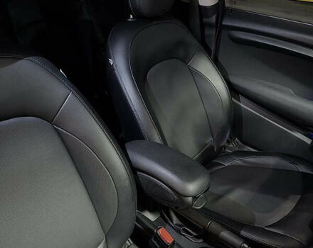 Белый Мини Hatch, объемом двигателя 1.5 л и пробегом 125 тыс. км за 12800 $, фото 24 на Automoto.ua