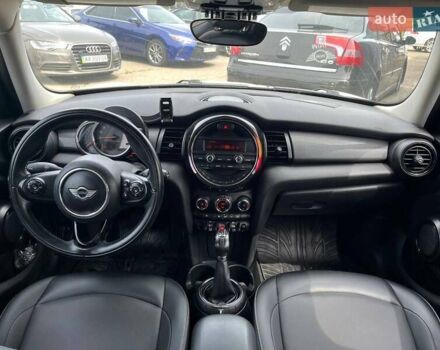 Белый Мини Hatch, объемом двигателя 1.5 л и пробегом 138 тыс. км за 9990 $, фото 12 на Automoto.ua