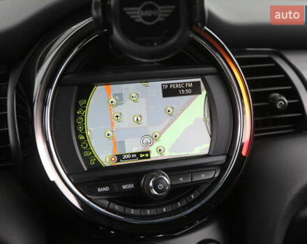 Белый Мини Hatch, объемом двигателя 1.5 л и пробегом 157 тыс. км за 9400 $, фото 17 на Automoto.ua