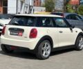 Белый Мини Hatch, объемом двигателя 1.2 л и пробегом 83 тыс. км за 13990 $, фото 5 на Automoto.ua
