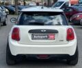 Белый Мини Hatch, объемом двигателя 1.2 л и пробегом 83 тыс. км за 13990 $, фото 31 на Automoto.ua