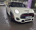 Белый Мини Hatch, объемом двигателя 2 л и пробегом 85 тыс. км за 21000 $, фото 2 на Automoto.ua