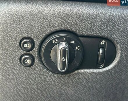 Белый Мини Hatch, объемом двигателя 1.2 л и пробегом 83 тыс. км за 12890 $, фото 13 на Automoto.ua