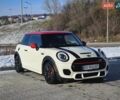Білий Міні Hatch, об'ємом двигуна 2 л та пробігом 56 тис. км за 17599 $, фото 3 на Automoto.ua
