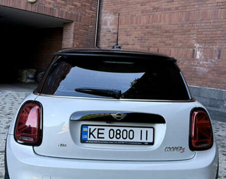 Белый Мини Hatch, объемом двигателя 2 л и пробегом 20 тыс. км за 31000 $, фото 7 на Automoto.ua