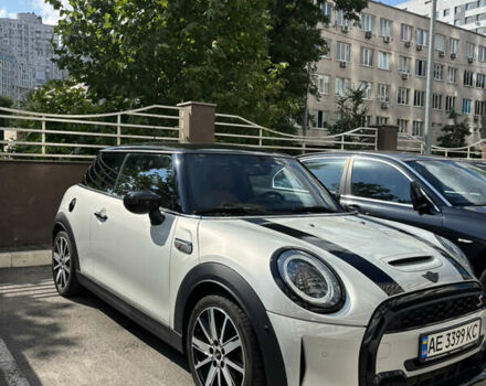 Белый Мини Hatch, объемом двигателя 2 л и пробегом 19 тыс. км за 34000 $, фото 5 на Automoto.ua