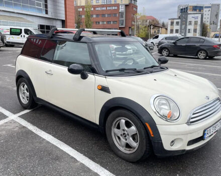 Белый Мини Hatch, объемом двигателя 1.6 л и пробегом 117 тыс. км за 7800 $, фото 2 на Automoto.ua