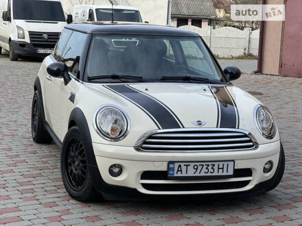 Білий Міні Hatch, об'ємом двигуна 1.6 л та пробігом 178 тис. км за 6499 $, фото 1 на Automoto.ua