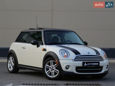 Білий Міні Hatch, об'ємом двигуна 1.6 л та пробігом 137 тис. км за 7999 $, фото 1 на Automoto.ua