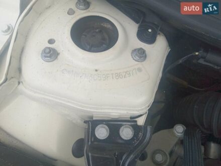 Білий Міні Hatch, об'ємом двигуна 1.6 л та пробігом 160 тис. км за 9500 $, фото 1 на Automoto.ua