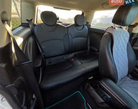 Бежевый Мини Hatch, объемом двигателя 1.6 л и пробегом 215 тыс. км за 7000 $, фото 13 на Automoto.ua