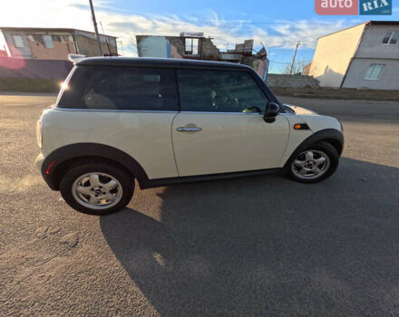 Бежевый Мини Hatch, объемом двигателя 1.6 л и пробегом 215 тыс. км за 7000 $, фото 6 на Automoto.ua