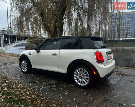 Бежевый Мини Hatch, объемом двигателя 1.5 л и пробегом 94 тыс. км за 12500 $, фото 18 на Automoto.ua