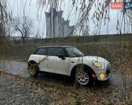 Бежевый Мини Hatch, объемом двигателя 1.5 л и пробегом 94 тыс. км за 12500 $, фото 14 на Automoto.ua