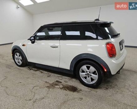 Бежевый Мини Hatch, объемом двигателя 1.5 л и пробегом 157 тыс. км за 1600 $, фото 1 на Automoto.ua