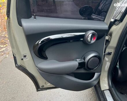 Бежевий Міні Hatch, об'ємом двигуна 1.6 л та пробігом 57 тис. км за 16990 $, фото 22 на Automoto.ua