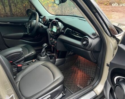 Бежевий Міні Hatch, об'ємом двигуна 1.6 л та пробігом 57 тис. км за 16990 $, фото 24 на Automoto.ua