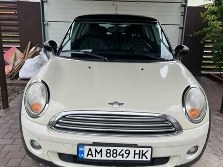 Міні Hatch 2010 у Житомирі на Automoto.ua Бежевий Міні Hatch, об'ємом двигуна 1.6 л та пробігом 156 тис. км за 7800 $, фото 1 на Automoto.ua