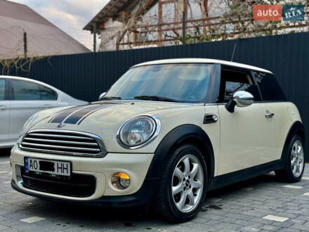 Міні Hatch 2011 у Ужгороді на Automoto.ua Бежевий Міні Hatch, об'ємом двигуна 1.6 л та пробігом 200 тис. км за 8350 $, фото 1 на Automoto.ua