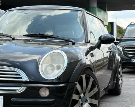 Черный Мини Hatch, объемом двигателя 1.6 л и пробегом 251 тыс. км за 3790 $, фото 1 на Automoto.ua