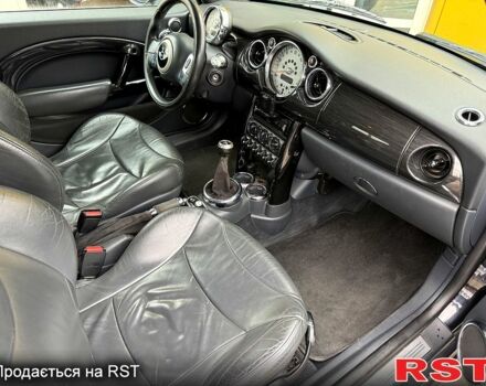 Черный Мини Hatch, объемом двигателя 1.4 л и пробегом 300 тыс. км за 4750 $, фото 11 на Automoto.ua