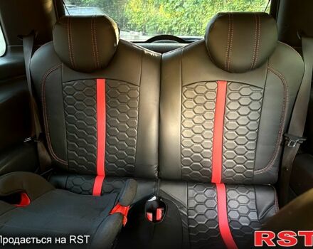 Черный Мини Hatch, объемом двигателя 1.6 л и пробегом 210 тыс. км за 5500 $, фото 5 на Automoto.ua