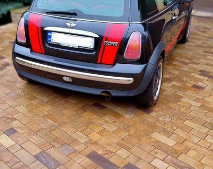 Черный Мини Hatch, объемом двигателя 1.6 л и пробегом 230 тыс. км за 4300 $, фото 3 на Automoto.ua