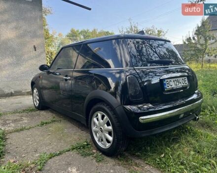 Черный Мини Hatch, объемом двигателя 1.6 л и пробегом 132 тыс. км за 5200 $, фото 18 на Automoto.ua