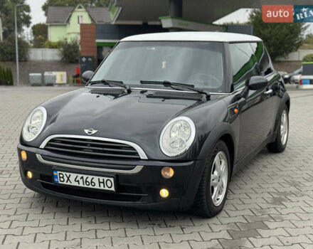 Чорний Міні Hatch, об'ємом двигуна 1.6 л та пробігом 250 тис. км за 4350 $, фото 1 на Automoto.ua