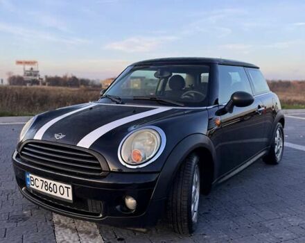 Черный Мини Hatch, объемом двигателя 1.4 л и пробегом 195 тыс. км за 6500 $, фото 2 на Automoto.ua