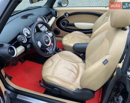 Черный Мини Hatch, объемом двигателя 1.6 л и пробегом 141 тыс. км за 9999 $, фото 14 на Automoto.ua